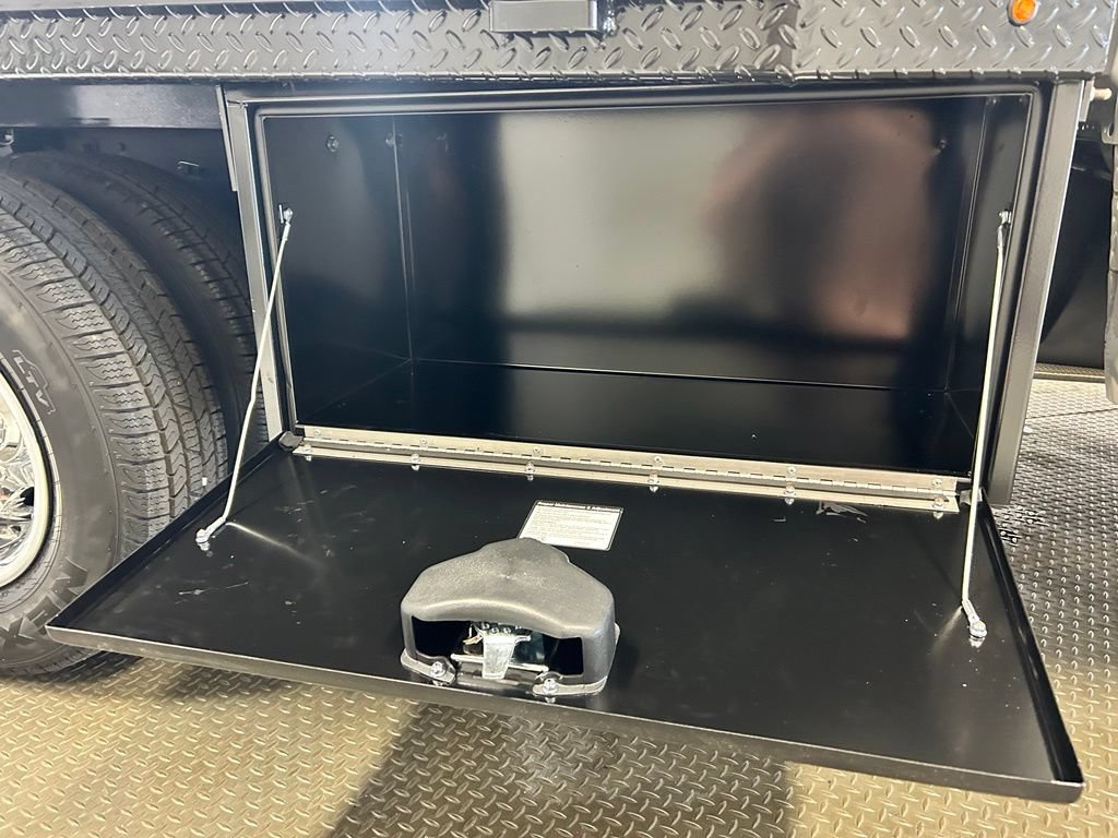New 2026 RAM 3500 Tradesman w/ Chrome Appearance Group A AWD/4WD image 32