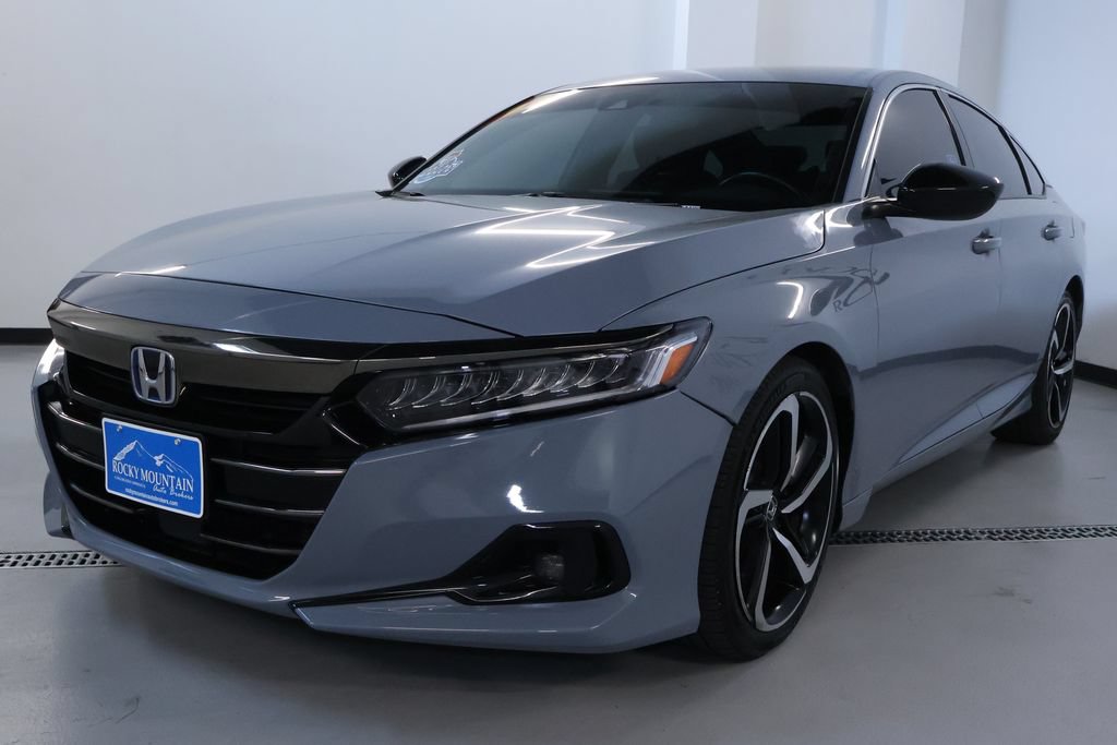 Used 2022 Honda Accord Sport image 3