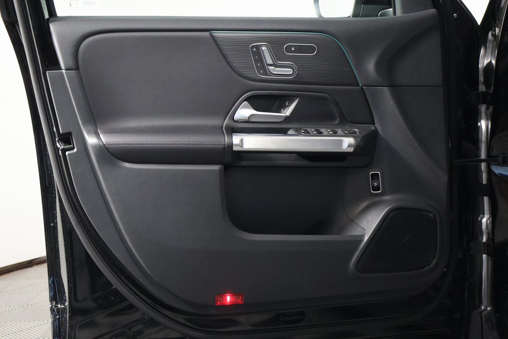 New 2026 Mercedes-Benz GLB 250 image 7
