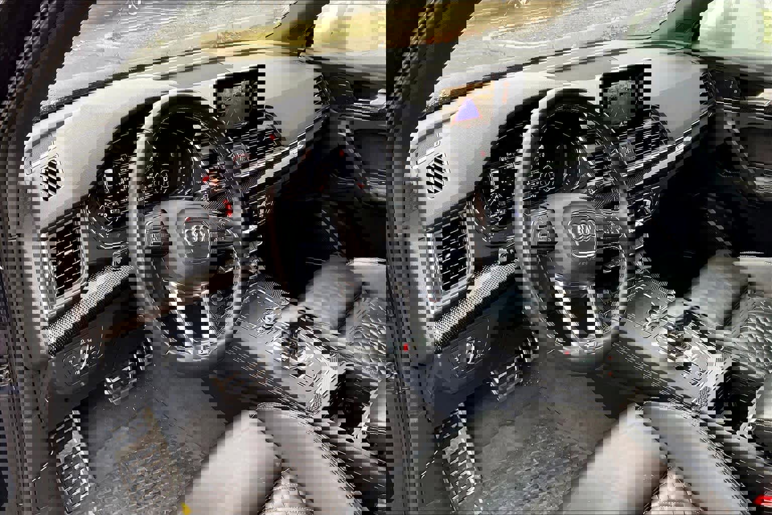 Used 2018 Audi SQ5 Premium Plus w/ S Sport Package image 15