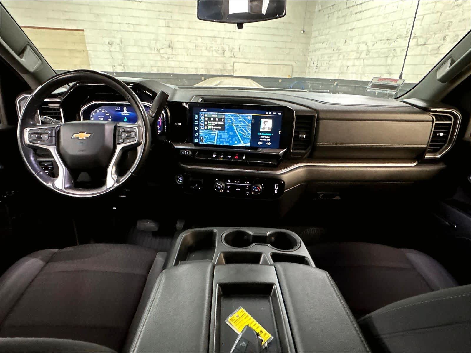 Used 2024 Chevrolet Silverado 2500 LT AWD/4WD image 17