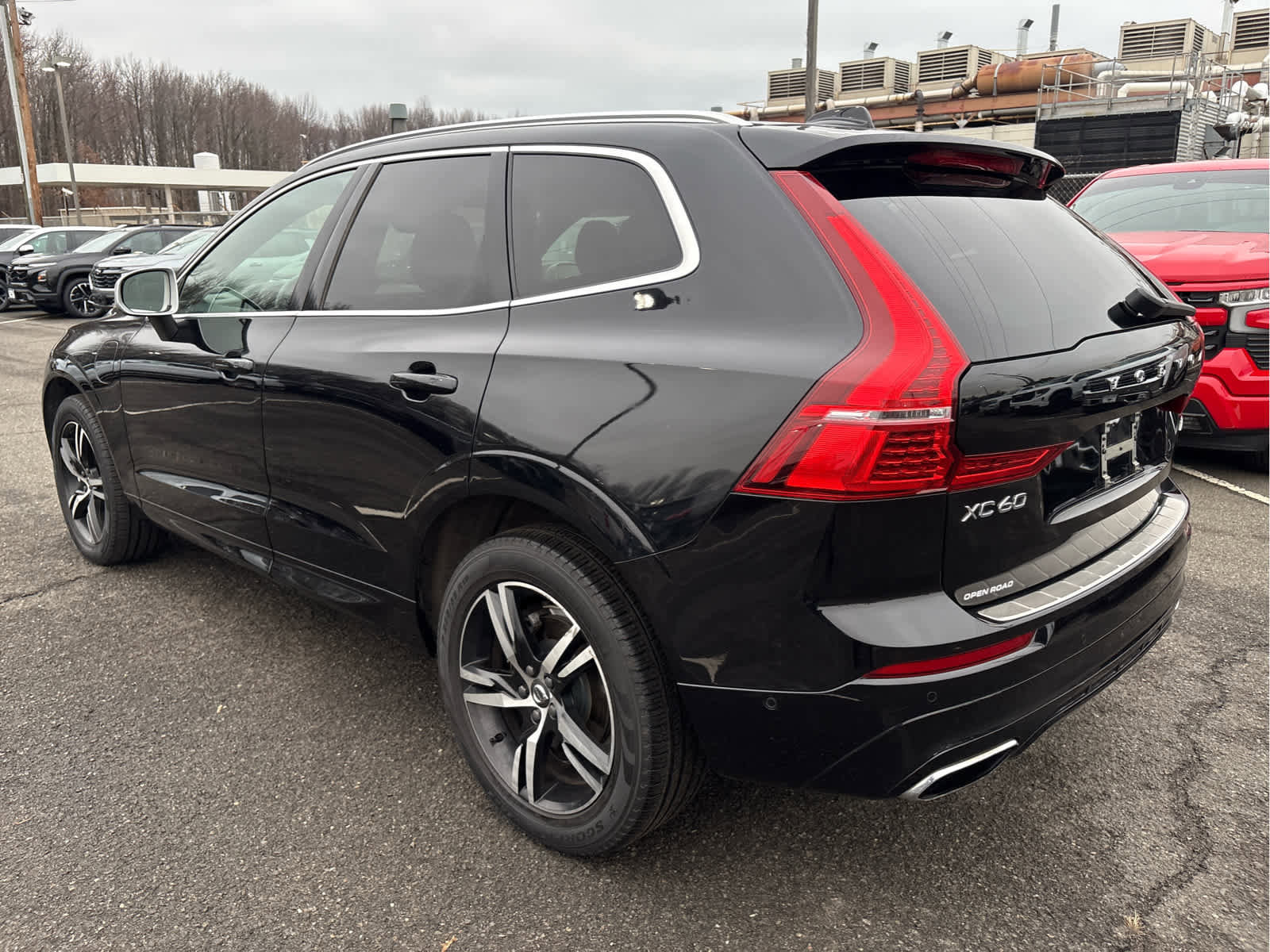 Used 2019 Volvo XC60 T8 R-Design w/ Advanced Package AWD/4WD image 5