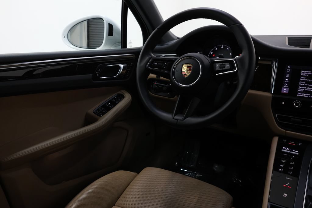 Used 2025 Porsche Macan S AWD/4WD image 72