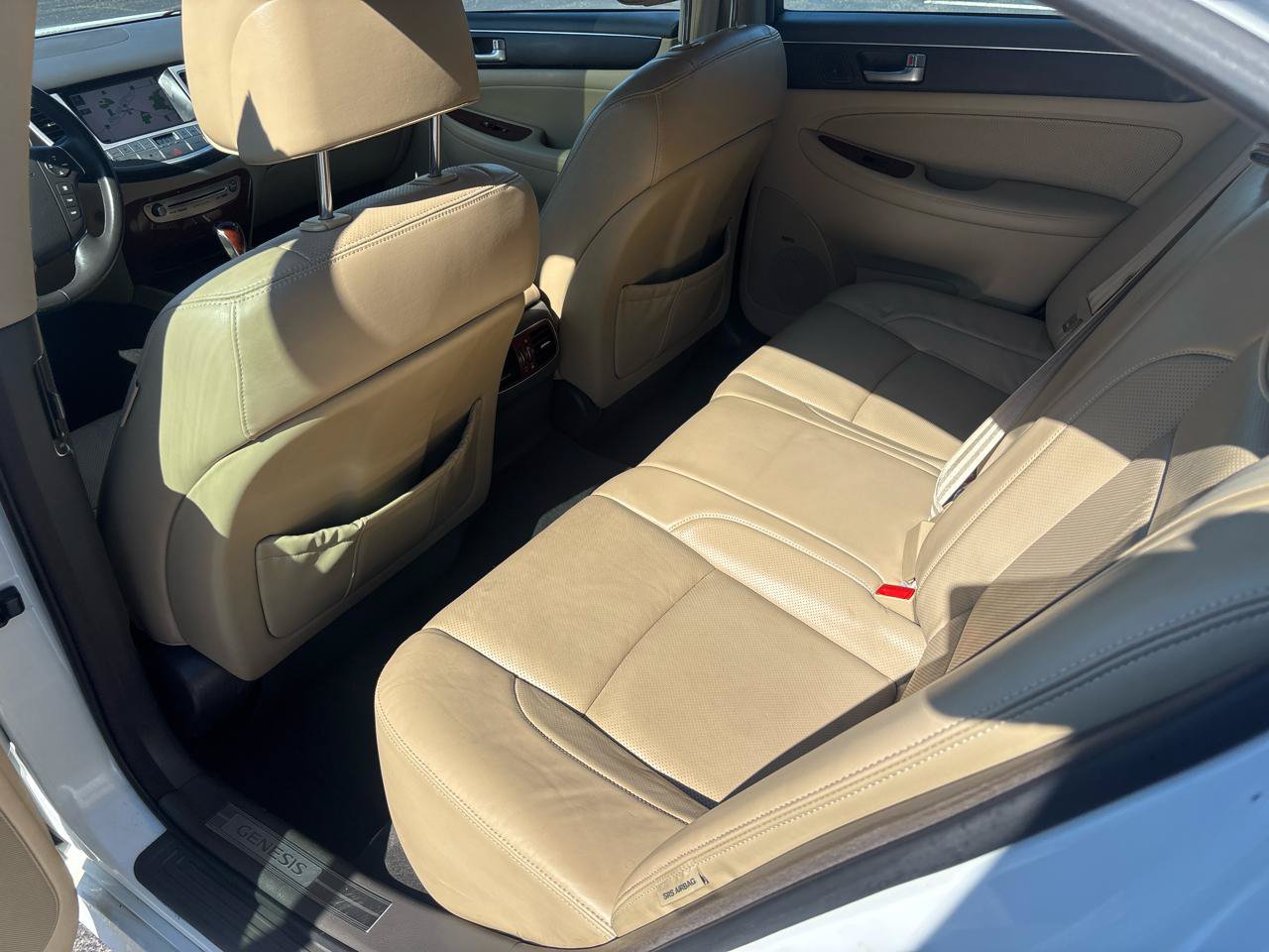 Used 2012 Hyundai Genesis 3.8 w/ Premium Pkg RWD image 25