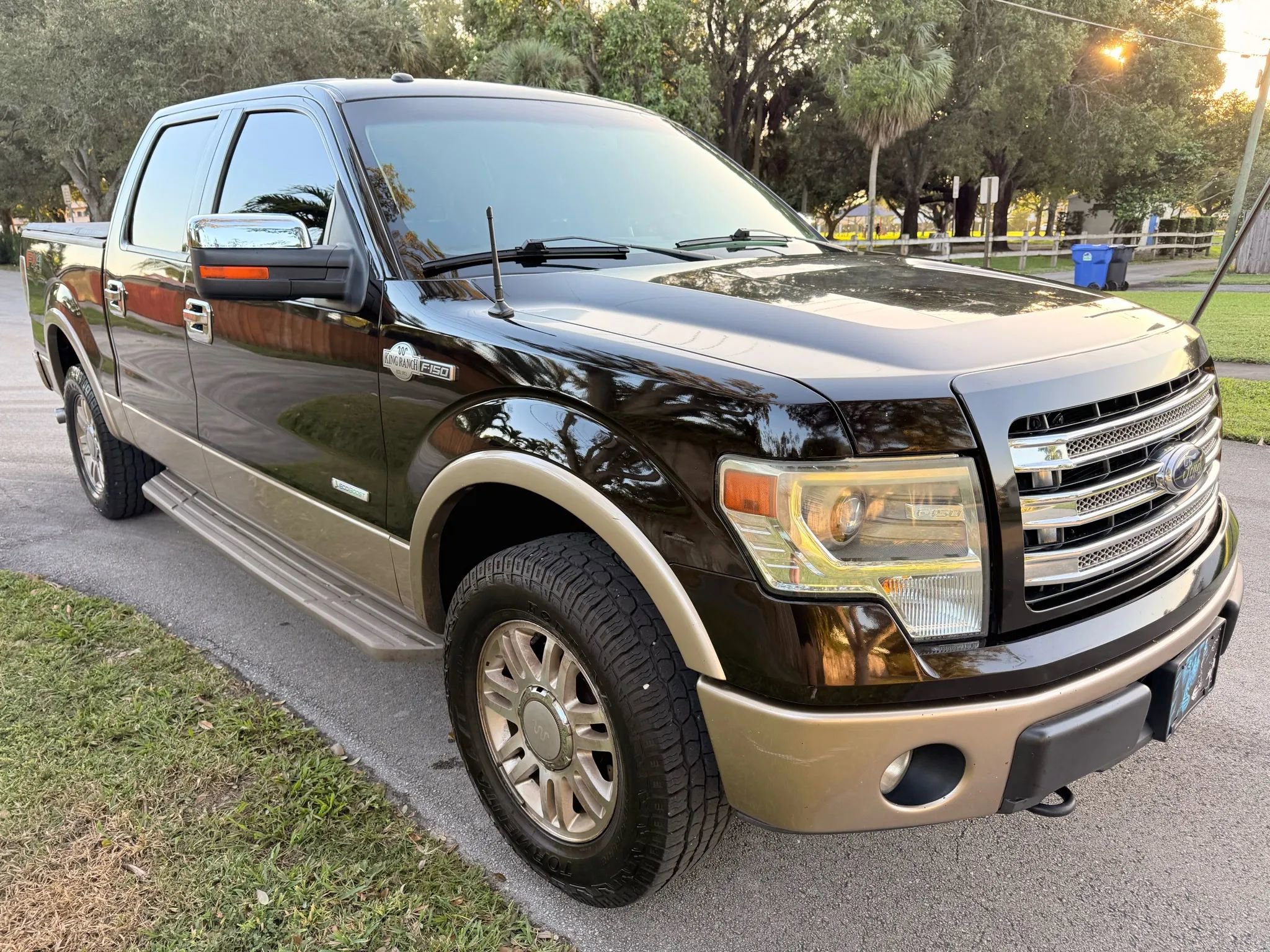 Used 2013 Ford F150 King Ranch w/ King Ranch Luxury Pkg image 2