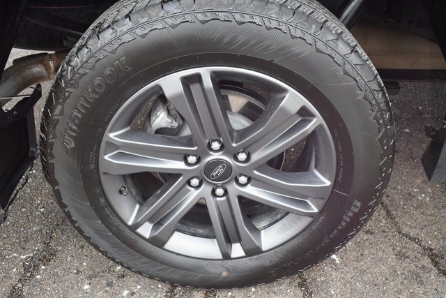 Used 2023 Ford F150 Lariat w/ Equipment Group 502A High image 59