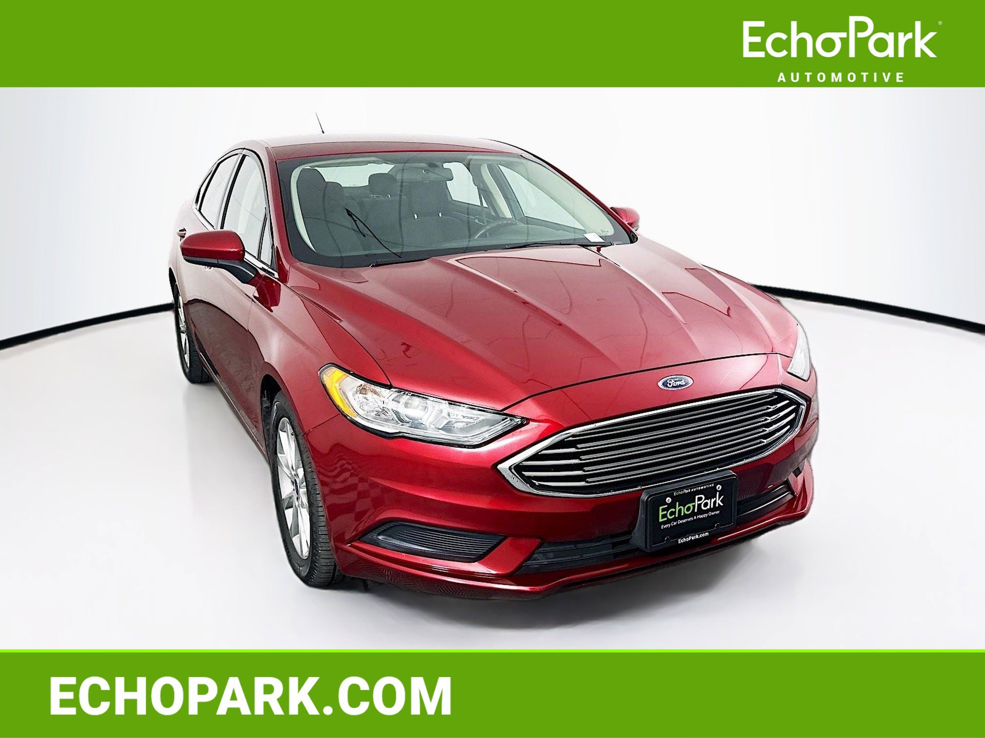 Used 2017 Ford Fusion SE w/ Fusion SE Technology Package FWD image 1