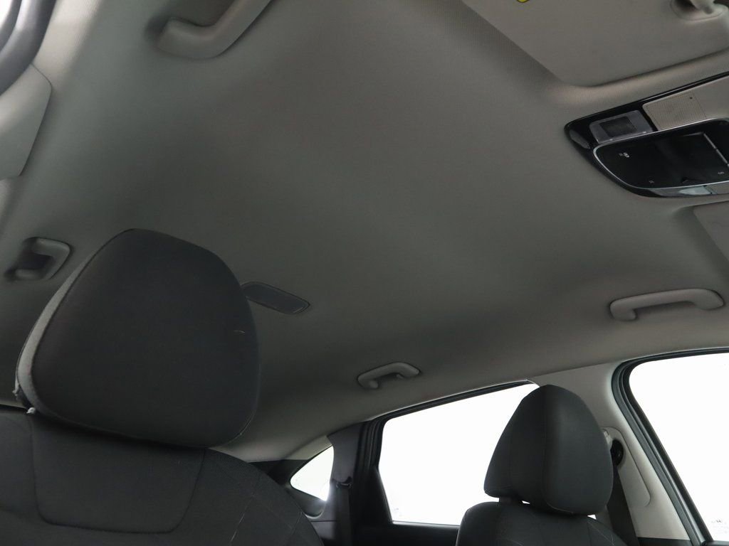 Used 2022 Hyundai Tucson SEL w/ Winter Package image 18