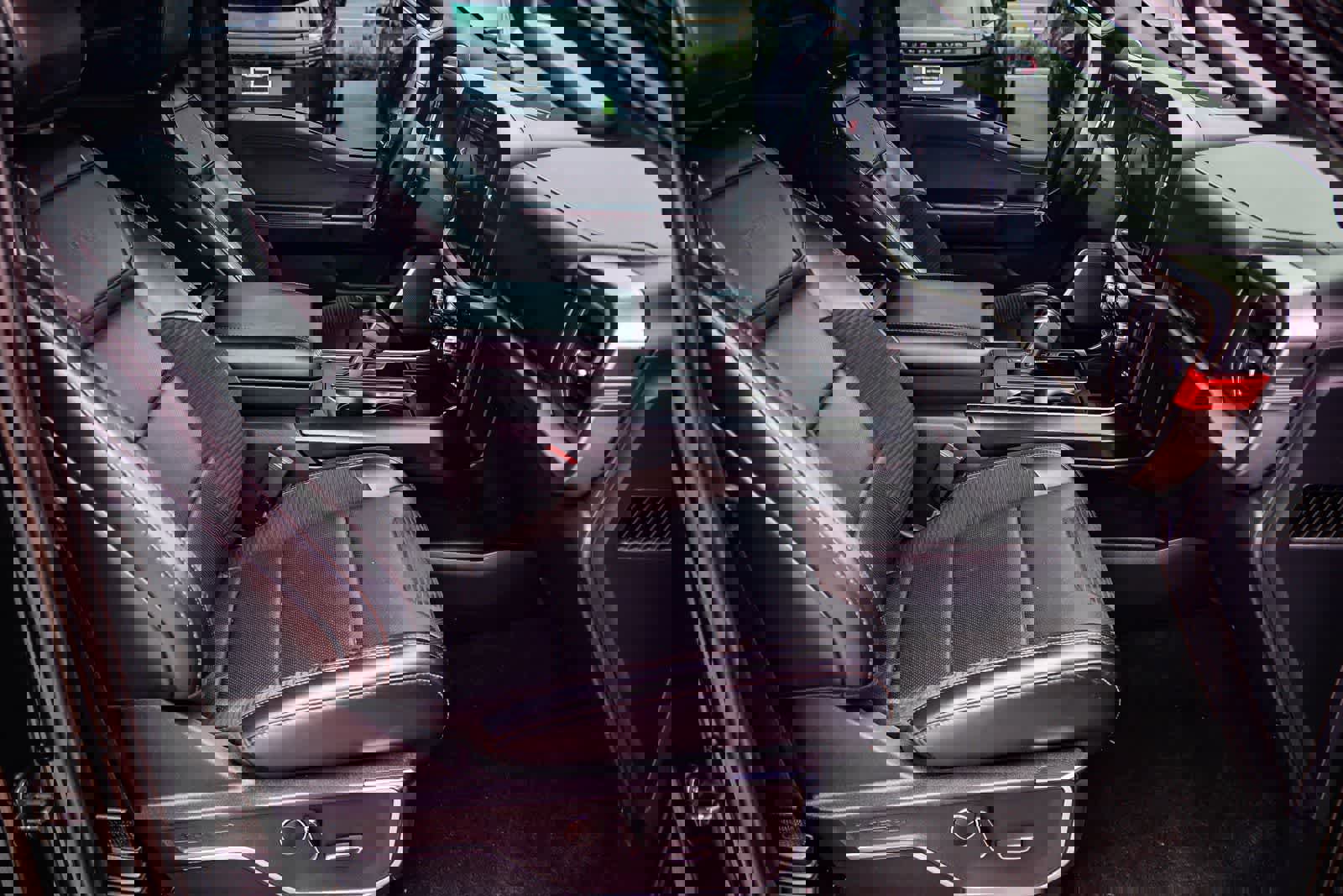 Used 2022 Ford F150 Raptor w/ Raptor 37 Performance Package image 16