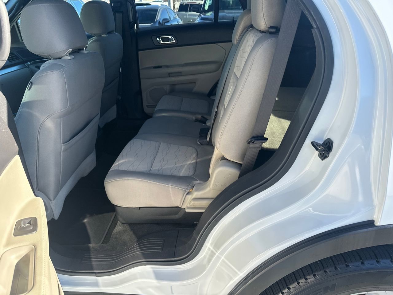 Used 2015 Ford Explorer FWD image 20