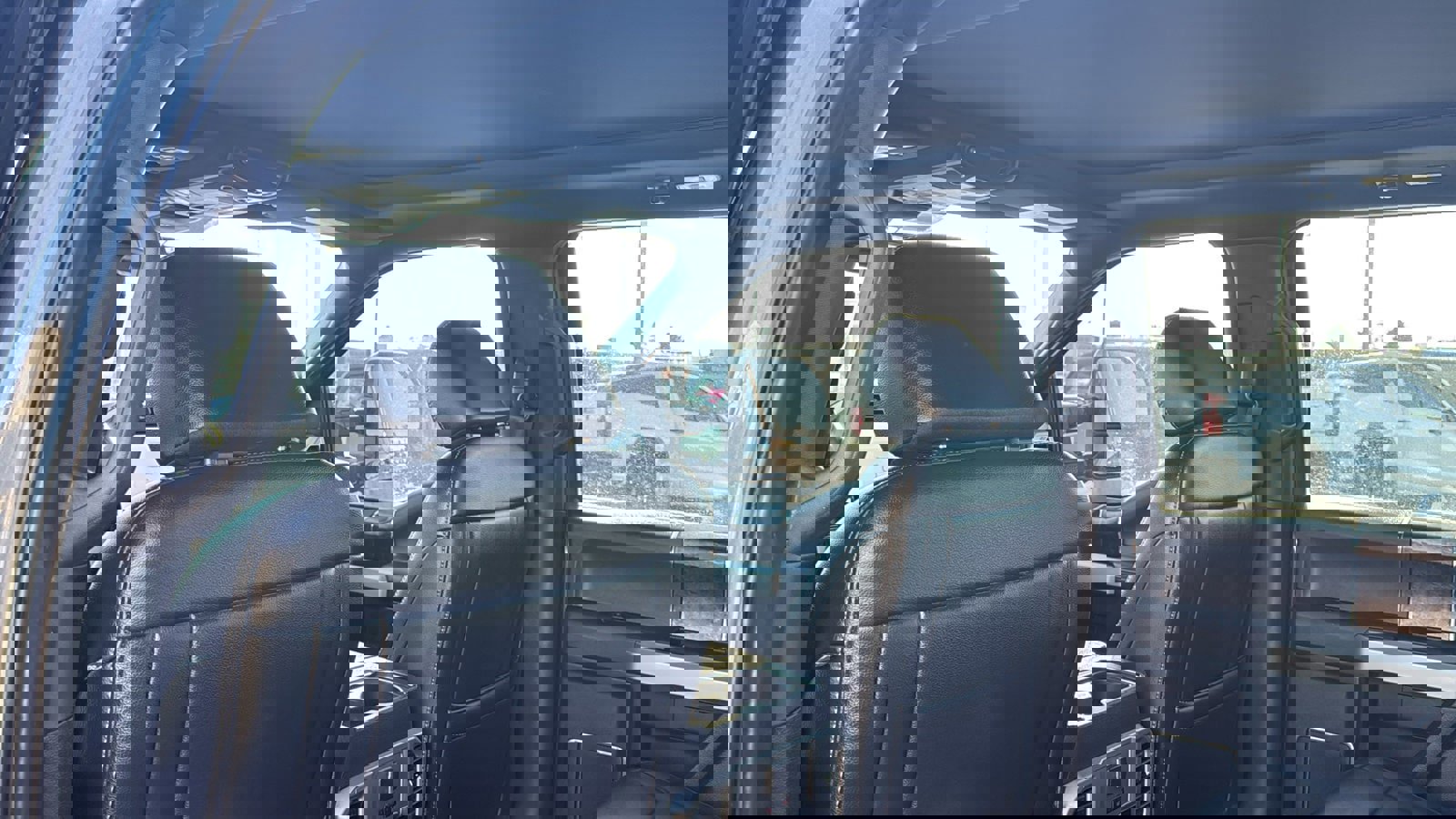 Used 2022 Ford F350 Lariat image 19