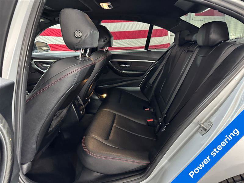 Used 2017 BMW 330i xDrive Sedan image 11