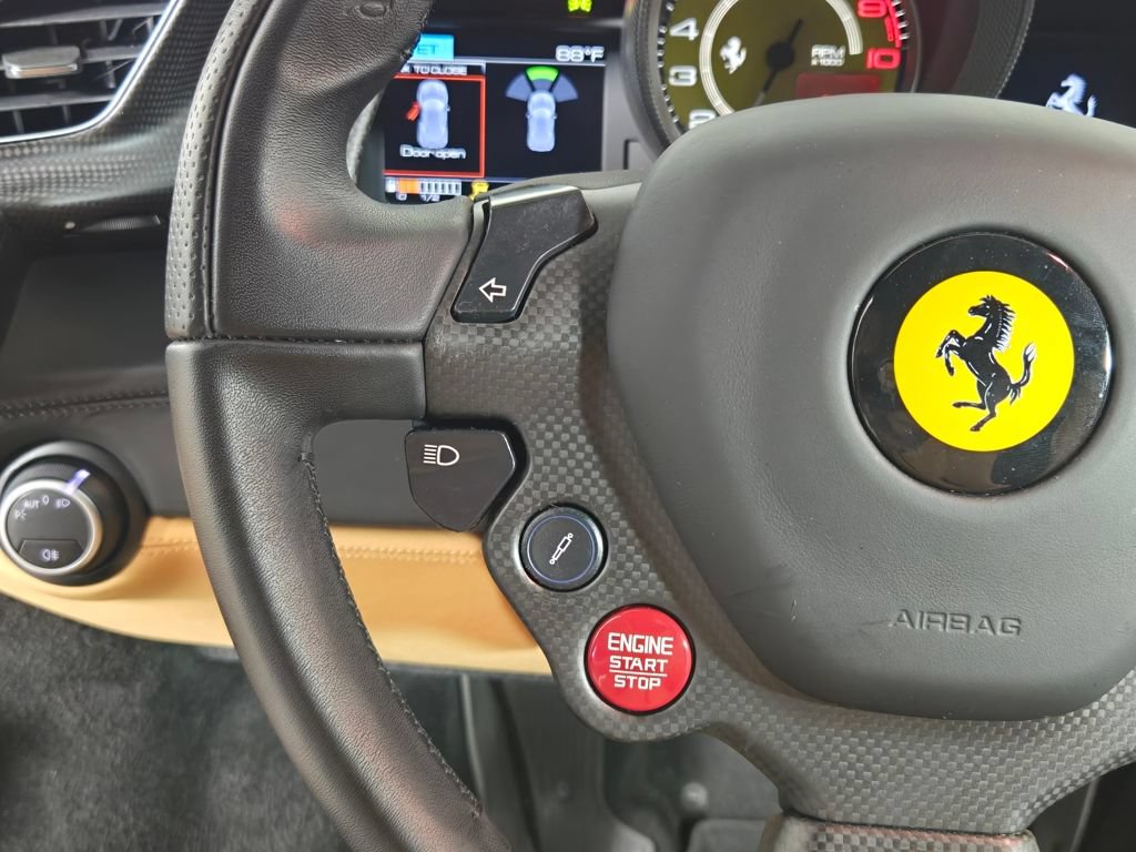 Used 2017 Ferrari 488 GTB RWD image 11