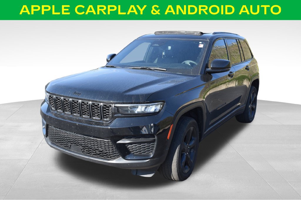 Used 2024 Jeep Grand Cherokee Altitude AWD/4WD image 4