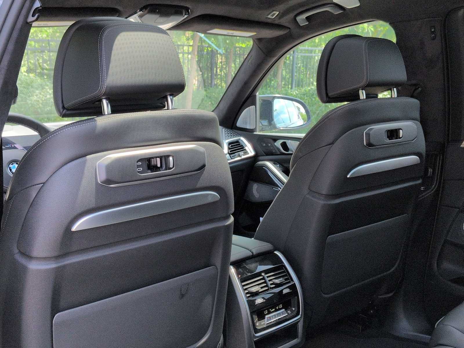New 2027 BMW X7 M60i AWD/4WD image 19