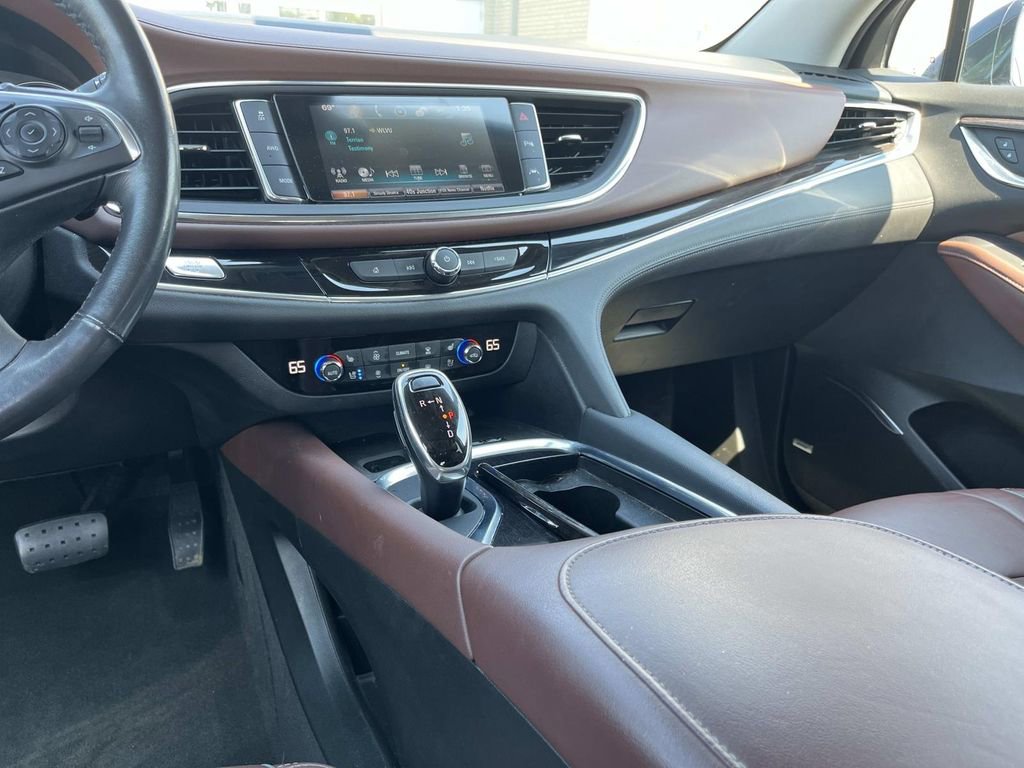 Used 2019 Buick Enclave Avenir w/ Avenir Technology Package image 15