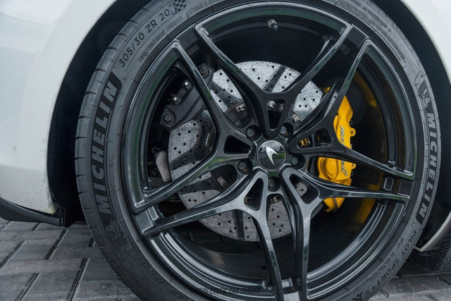 Used 2020 McLaren 720S Performance RWD image 69