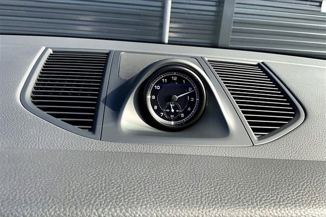 Certified 2026 Porsche Macan AWD/4WD image 30