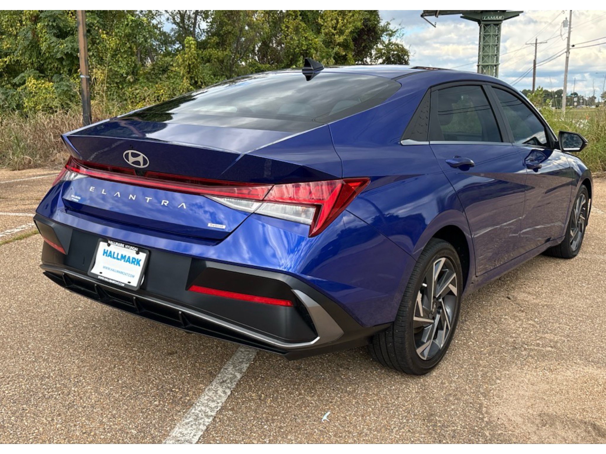 Used 2025 Hyundai Elantra Limited FWD image 31