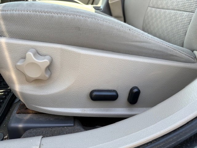 Used 2012 Ford Fusion SE FWD image 12