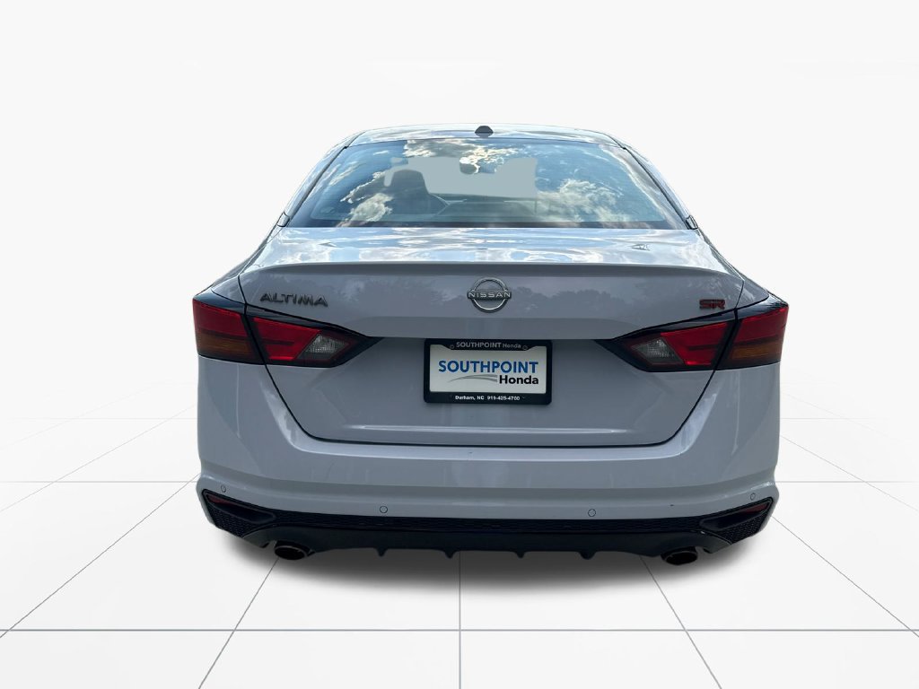 Used 2025 Nissan Altima 2.5 SR FWD image 7