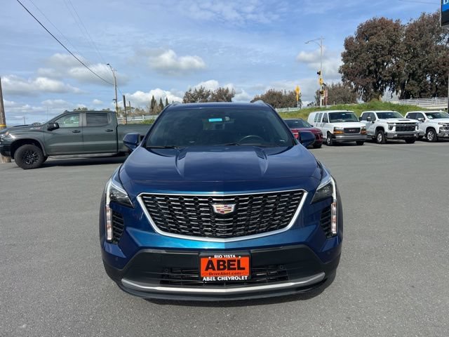 Used 2019 Cadillac XT4 Premium Luxury w/ Cold Weather Package FWD image 13