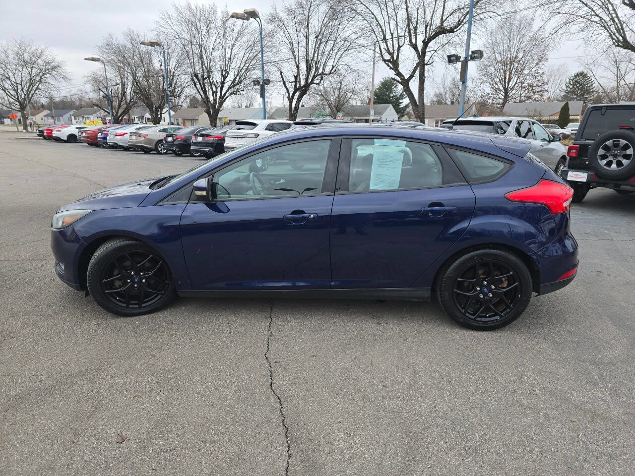 Used 2016 Ford Focus SE w/ Equipment Group 201A image 4