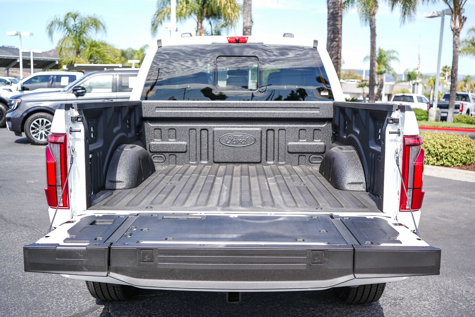 New 2026 Ford F150 Platinum w/ Equipment Group 703A Plus AWD/4WD image 28