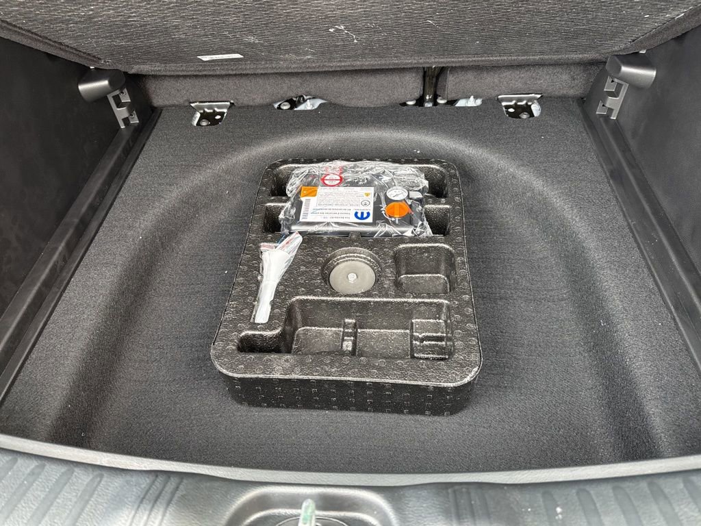 New 2026 Jeep Compass Latitude AWD/4WD image 29