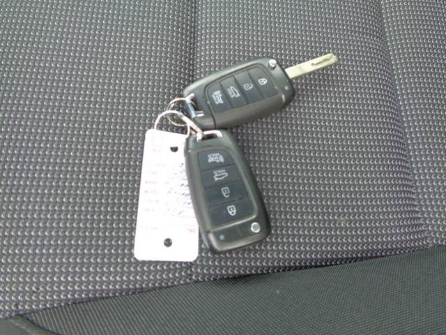 Used 2022 Hyundai Accent SEL FWD image 39