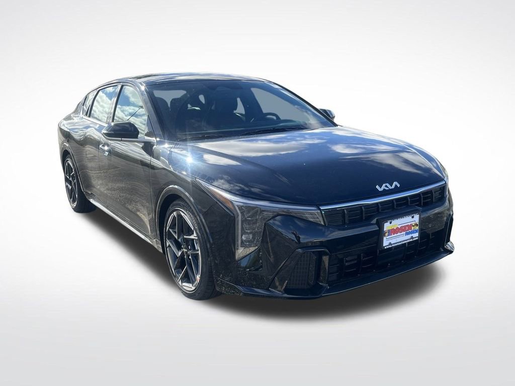 New 2025 Kia K4 GT-Line image 7