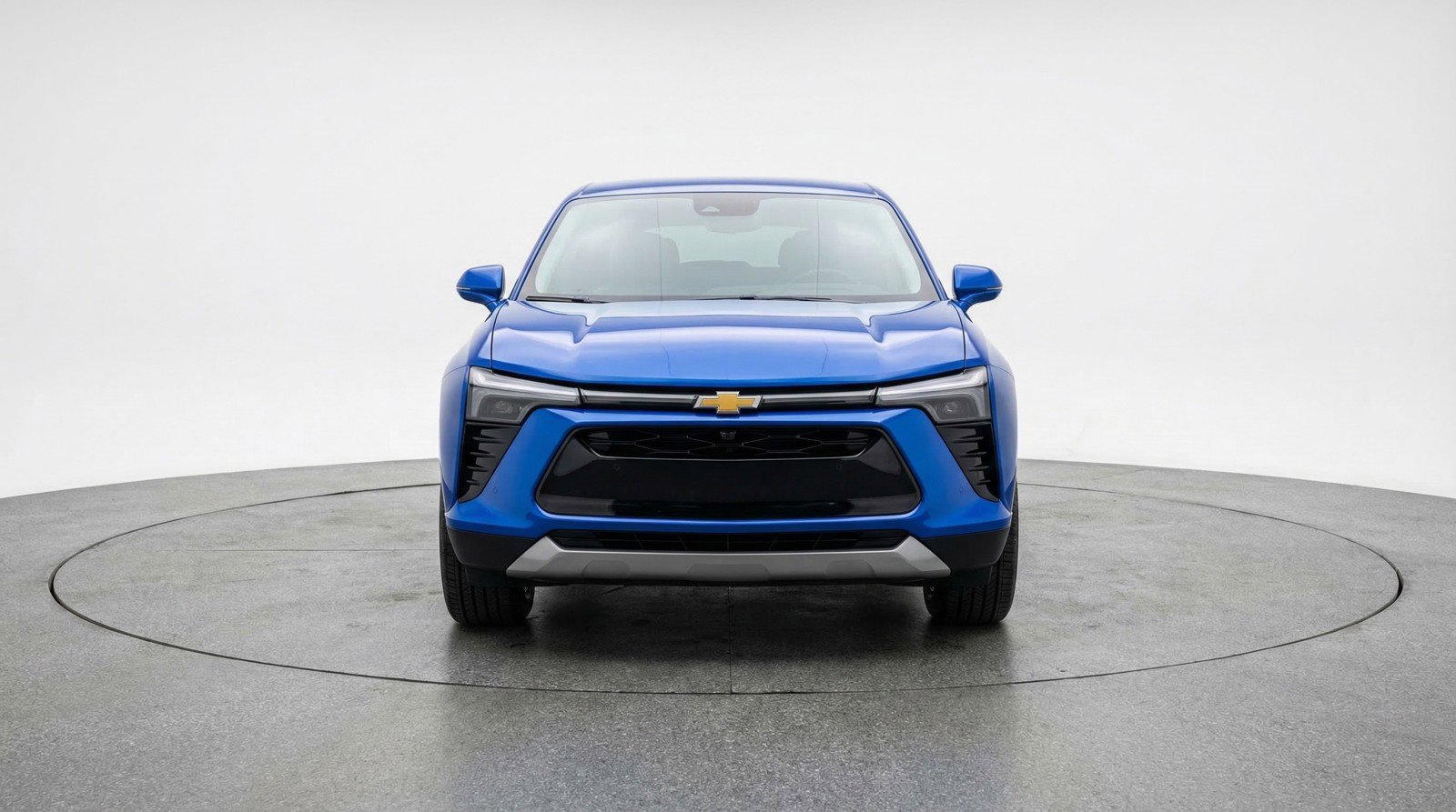 Used 2025 Chevrolet Blazer LT image 2