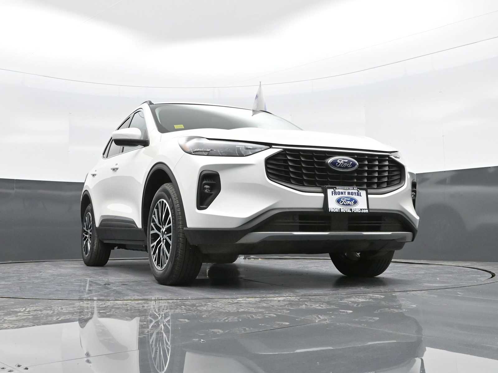 New 2025 Ford Escape SE FWD image 38