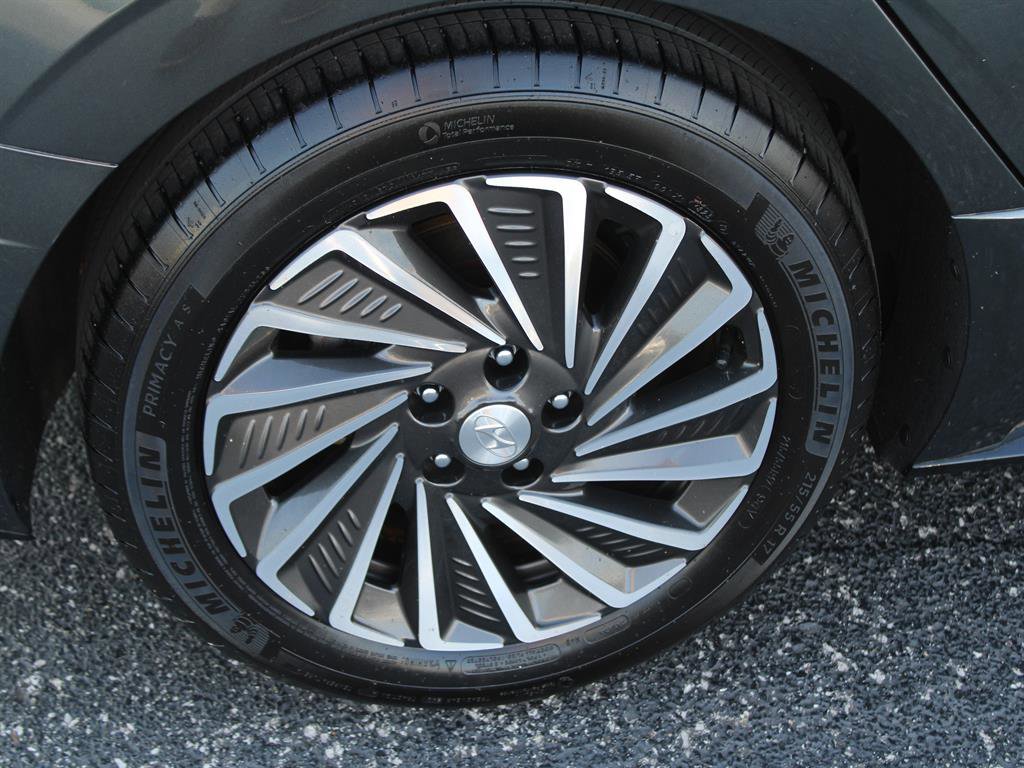 Used 2023 Hyundai Sonata SEL image 12