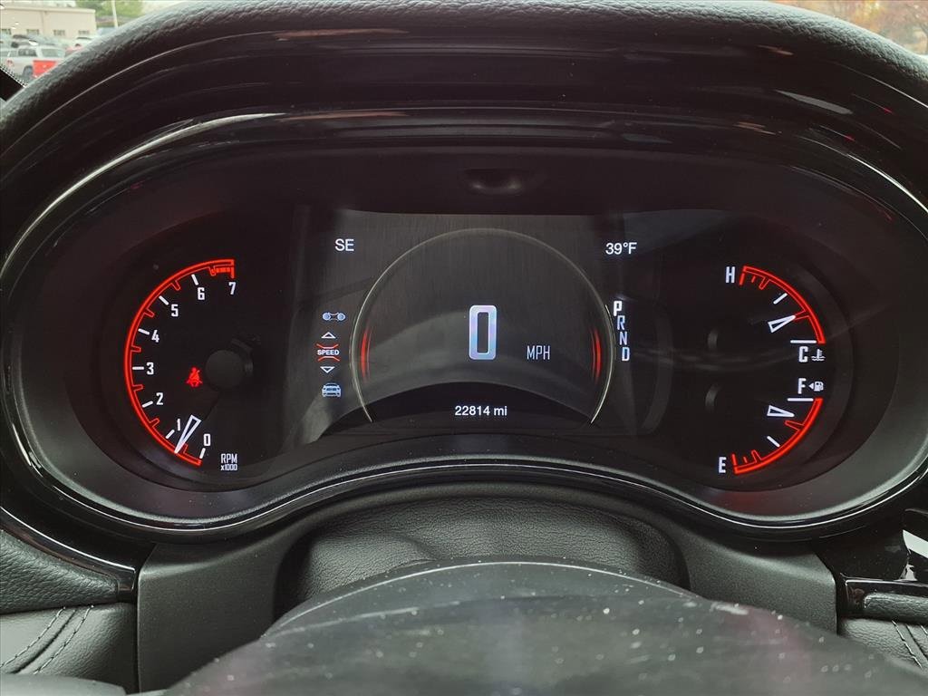 Used 2024 Dodge Durango SXT image 2