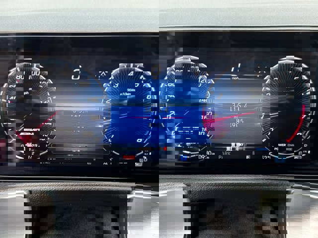 Used 2024 Mercedes-Benz GLB 35 AMG 4MATIC image 25