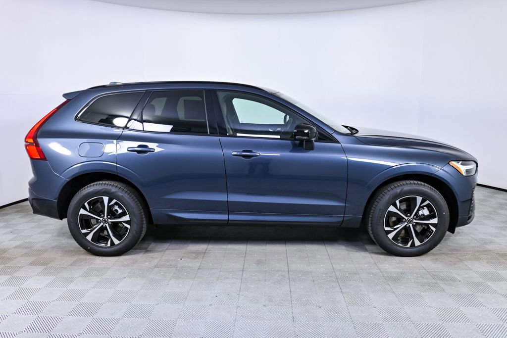 New 2026 Volvo XC60 T8 Core w/ Climate Package PRO image 25