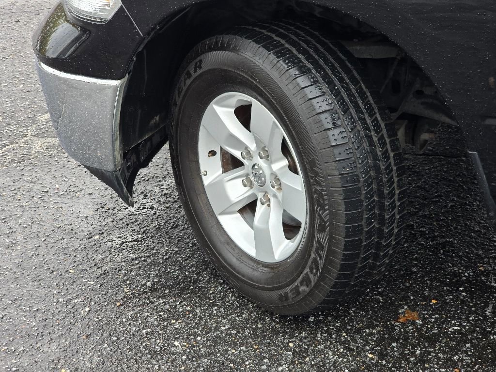 Used 2023 RAM 1500 Classic SLT w/ Trailer & Traction Group image 29