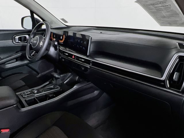 Used 2025 Kia Sorento LX FWD image 37