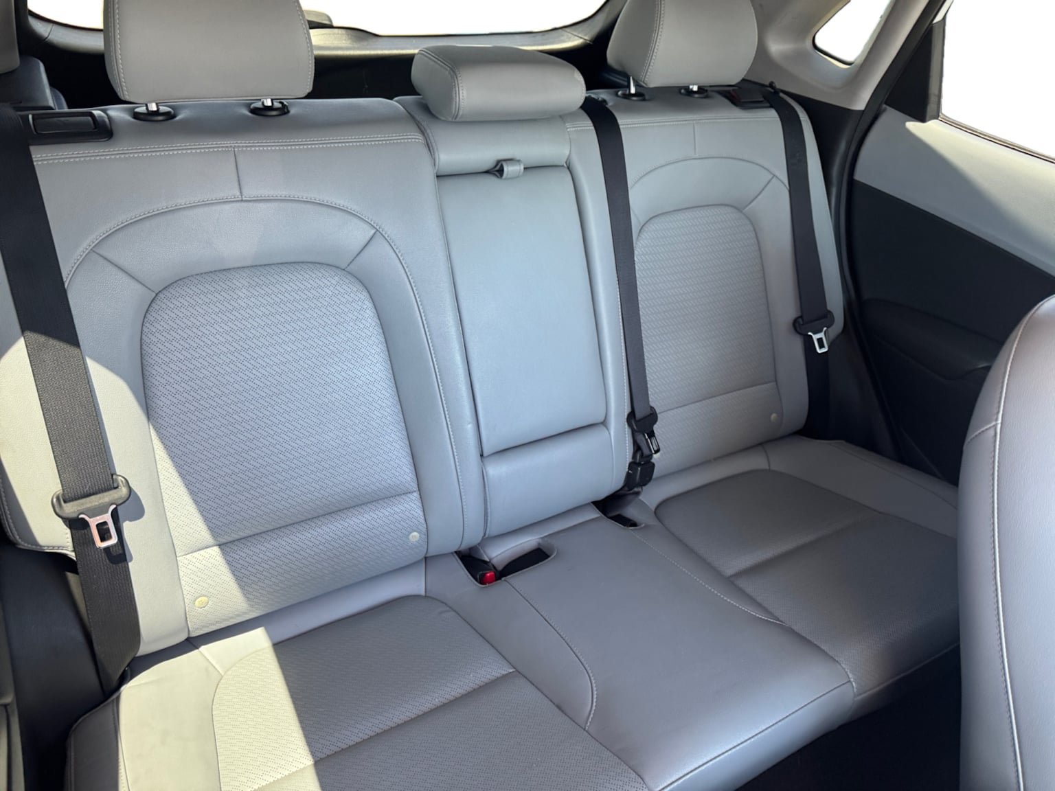 Used 2020 Hyundai Kona Limited AWD/4WD image 17