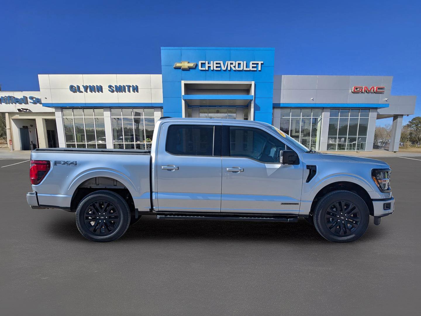 Used 2024 Ford F150 XLT w/ Equipment Group 302A MID image 7