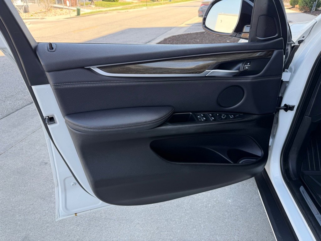 Used 2017 BMW X5 xDrive35d image 10