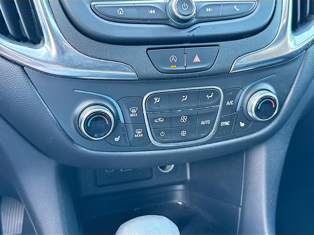 Used 2022 Chevrolet Equinox LT w/ Driver Convenience Package FWD image 16