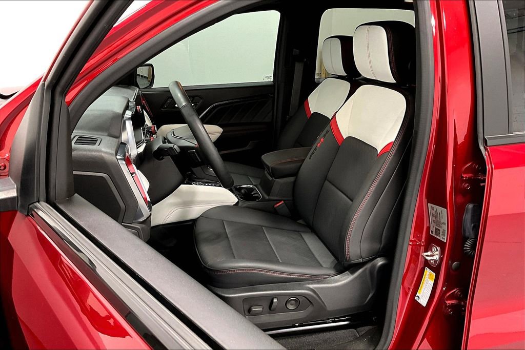 Used 2023 GMC Canyon AT4X image 33