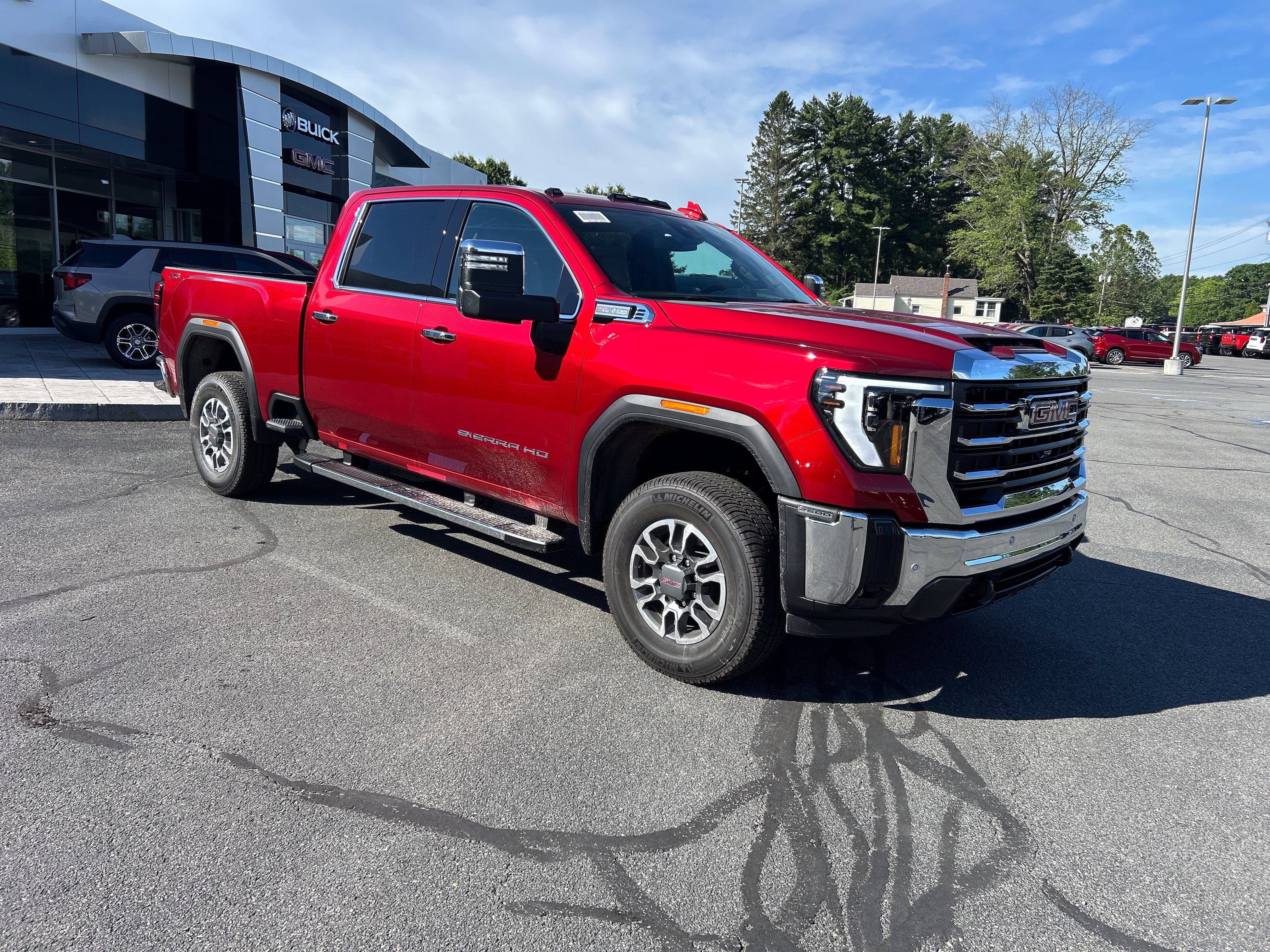 New 2026 GMC Sierra 2500 SLT w/ SLT Premium Package AWD/4WD image 16