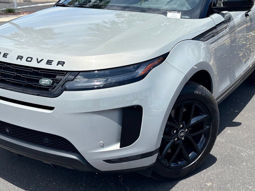 Used 2026 Land Rover Range Rover Evoque S AWD/4WD image 2