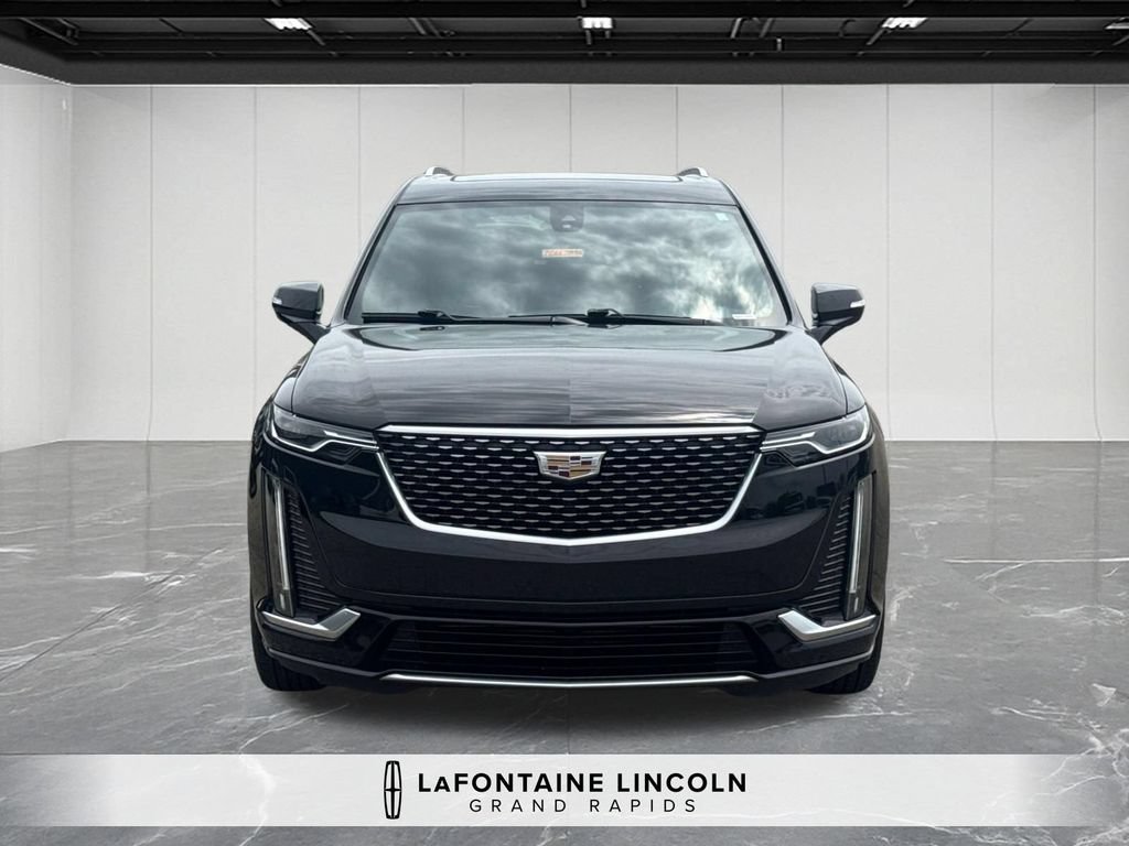 Used 2021 Cadillac XT6 Luxury w/ LPO, Floor Liner Package FWD image 8