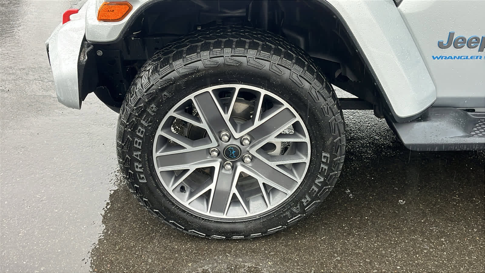 Used 2024 Jeep Wrangler High Altitude image 9