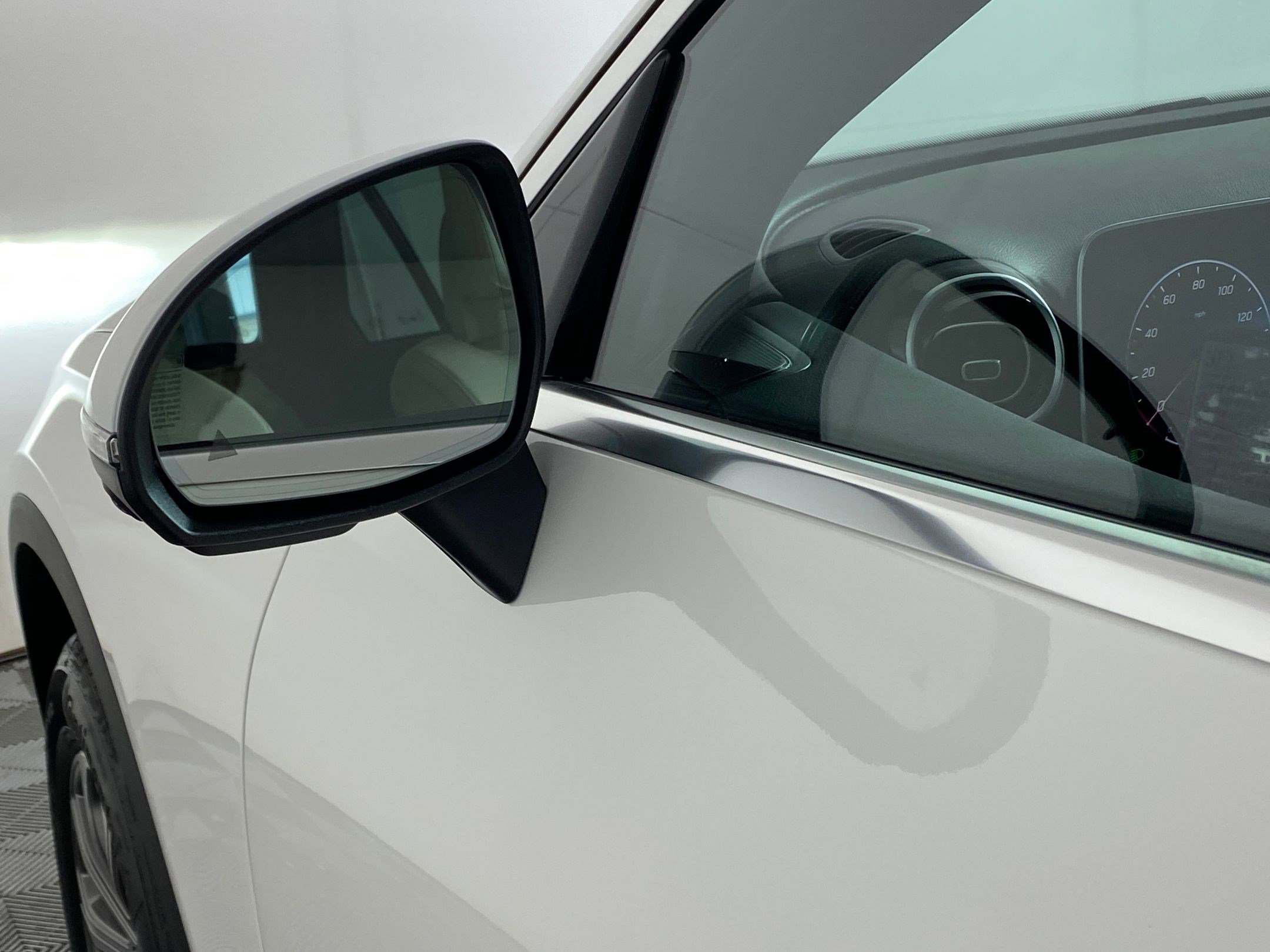 Used 2026 Mercedes-Benz GLC 300 4MATIC image 22