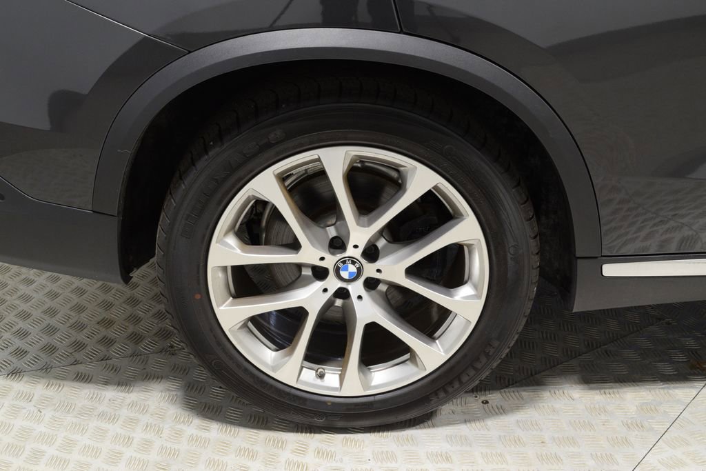 Used 2020 BMW X5 xDrive40i w/ Convenience Package image 38